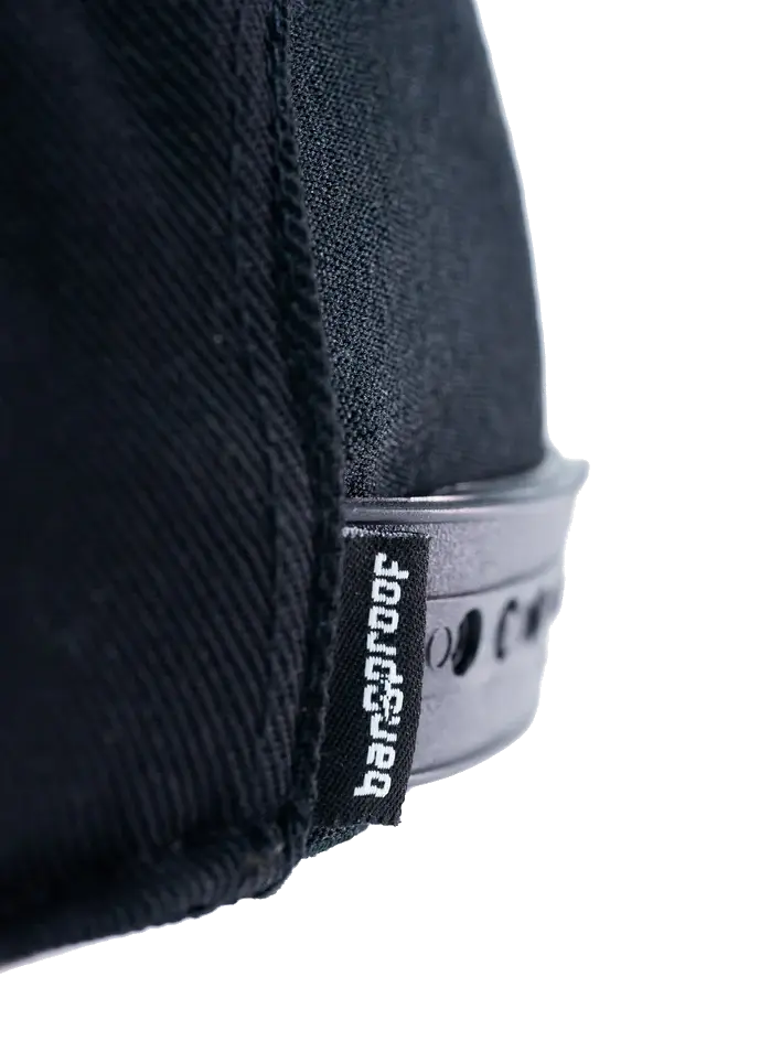 CAP_BLACK_DETAL.webp
